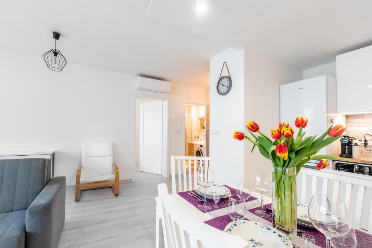 Bella Casa Premium Apartment - 30 Pszczelna Krasków Εξωτερικό φωτογραφία